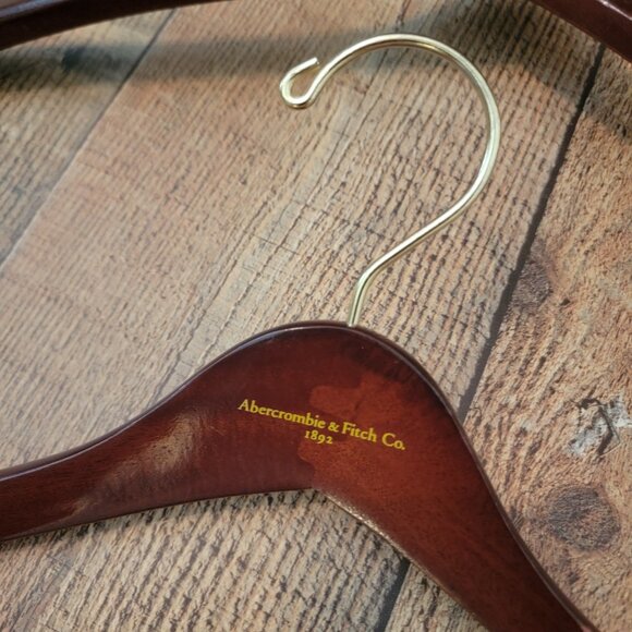 For @mistermark1125 Only - Abercrombie and Fitch Retail Wooden Hangers - 17 - Picture 12 of 12